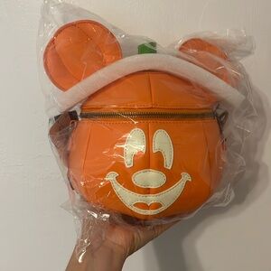 NWT Loungefly Disney Mickey Mouse Mick-O-Lantern Halloween Crossbody Purse